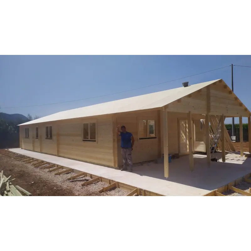 Casa di legno SOFIA 8x14.50 44mm, realizzazione fronte lato sinistro