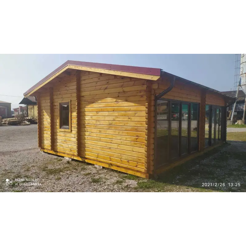 Casa di legno AUGUSTA 8x6 44 mm, realizzazione lato sinistro