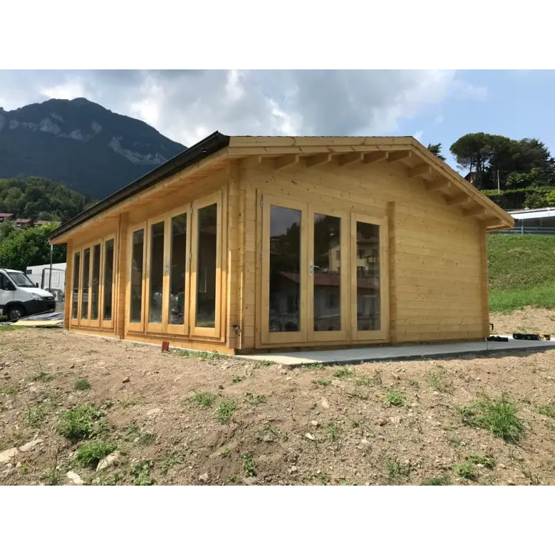Casa di legno AUGUSTA 8x6 44 mm, realizzazione fronte lato detro