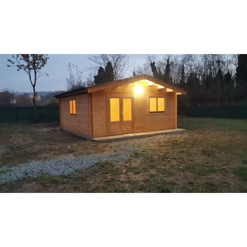 Casetta da giardino LELLA 5x5 44 mm, realizzazione fronte