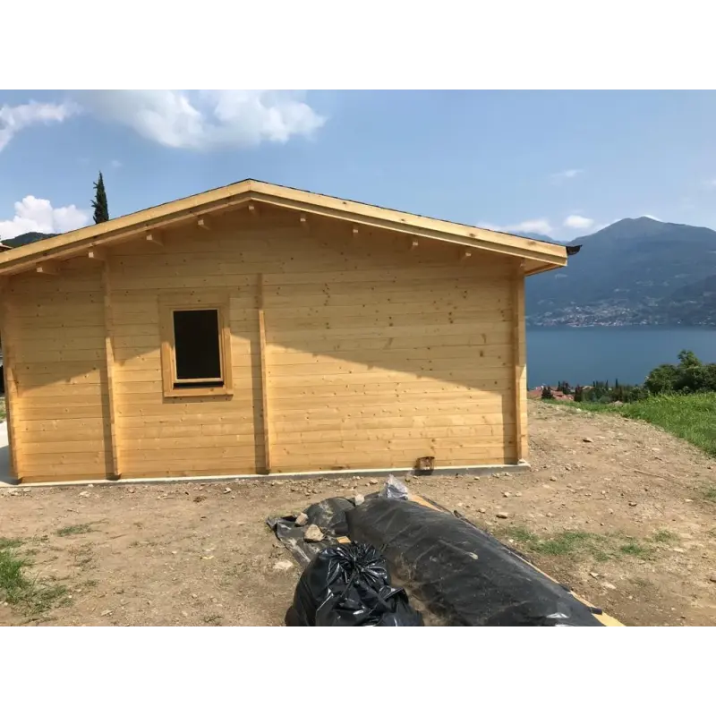 Casa in legno AUGUSTA 8x6 60 mm, realizzazione lato sinistro